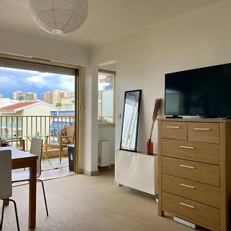アパート Cosy, Calme Et Lumineux A 500m Des Plages アンティーブ